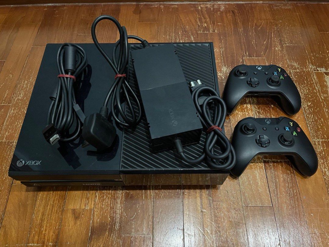 Xbox one hotsell black used