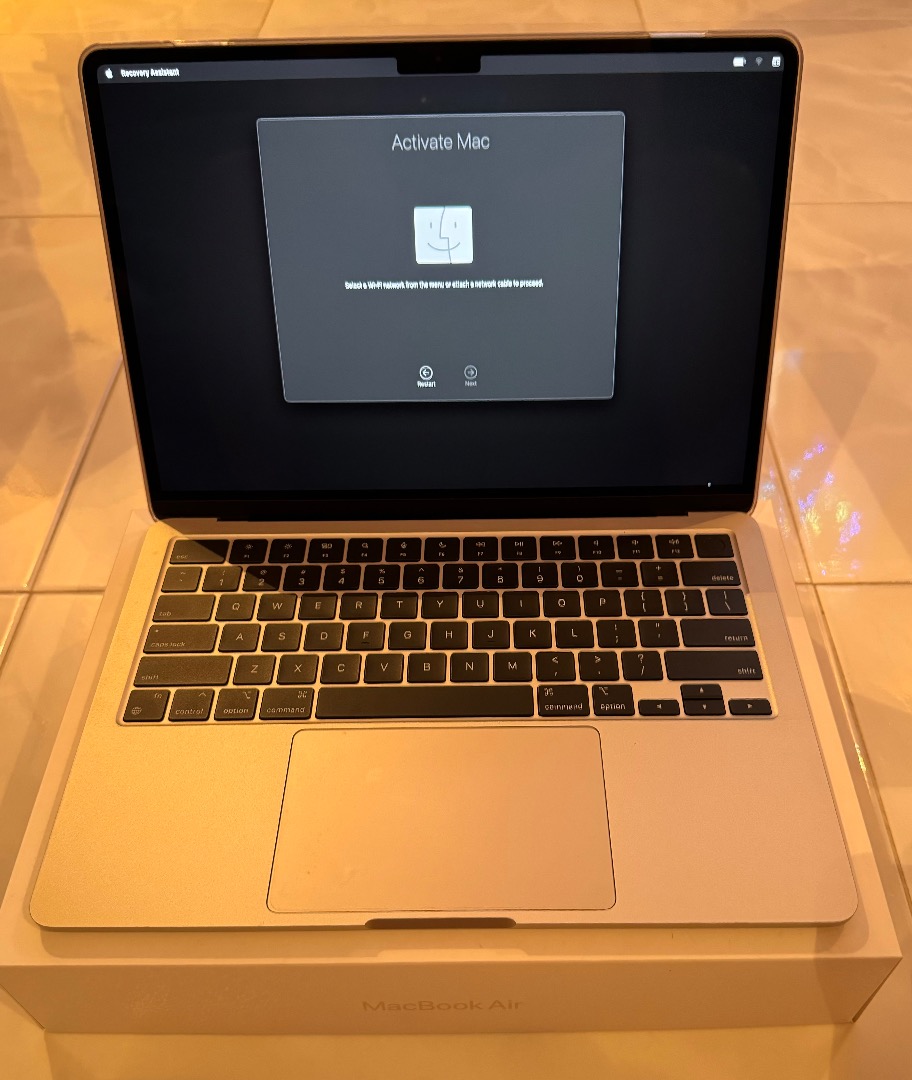 Apple MacBook Air 2022 13.6" M2 16GB 512GB SSD (67w Dual Adapter