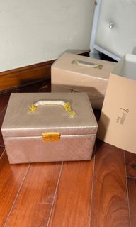 （分類：）位於 。 由 venuslamb 提交（商品編號 1278171759，圖片 1）。簡介： 。