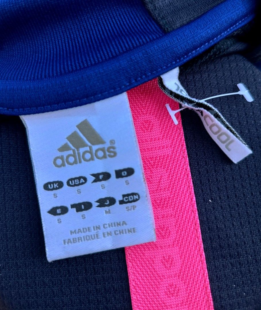 Adidas china cheap contact number japan