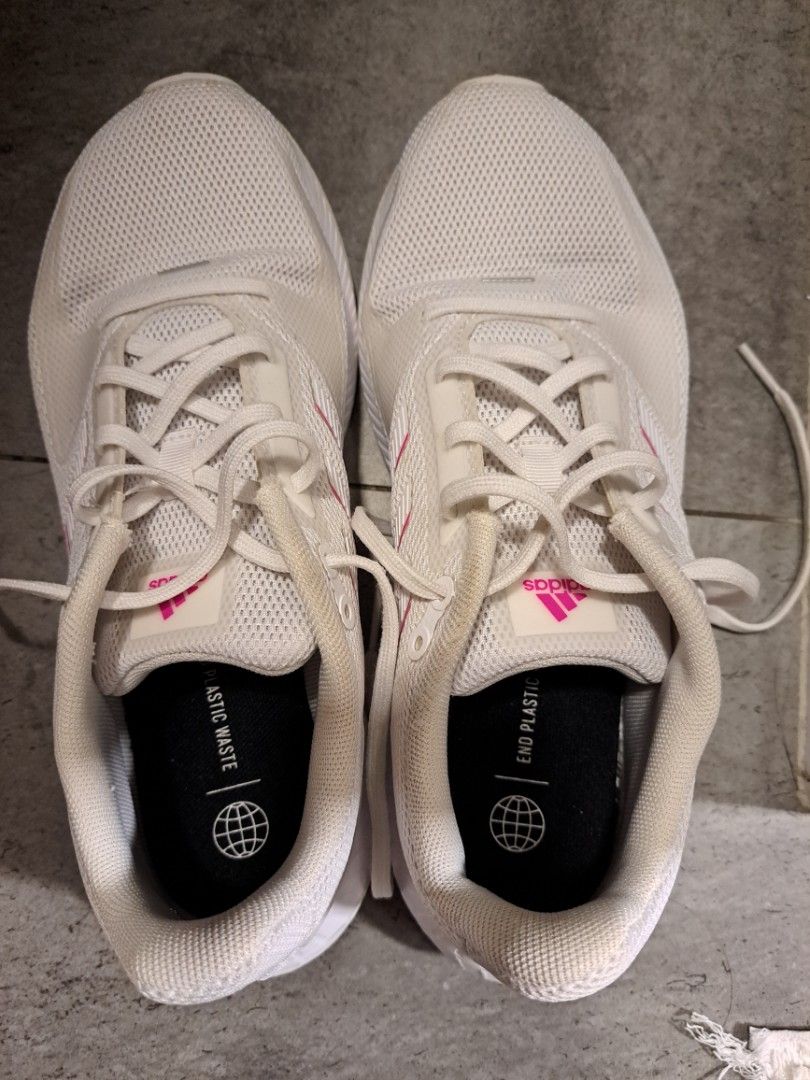 Nice sale adidas takkies