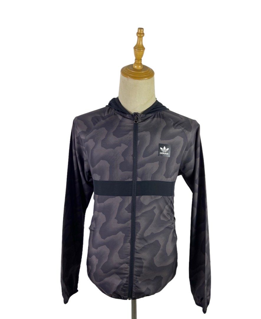 Adidas store packable windbreaker