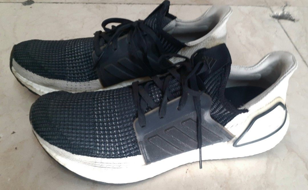 Ultra boost 19 mens top size 11