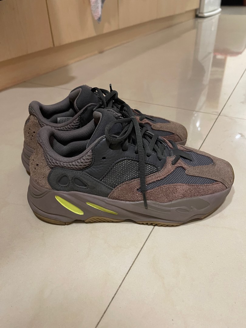 Adidas Yeezy Boost 700 Mauve Kanye
