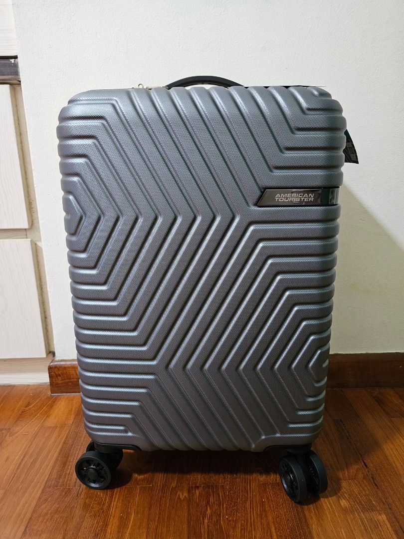 Ellen sales american tourister