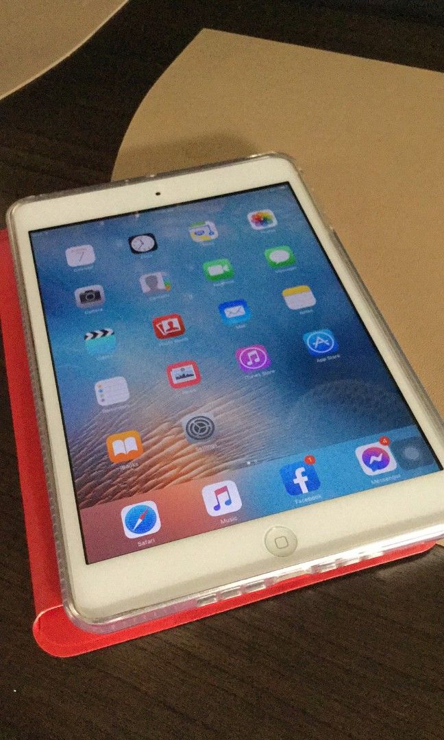Apple Original iPad Mini Silver-White Wifi 16gb (Category: iPad) located in Cavite. Submitted by jmy826 (Listing ID 1278105359, Image 3). Description: Apple iPad For Kids Original iPad Mini Silver White 16gb Internal, Wifi Apple A5 Dual Core 9.7-inch LED Backlit Display Clear Screen ₱1,900.00 2ndhand, konting dents lang. May kasama na Apple charging cable almost new. Assistive touch o onscreen home button ang gamit kasi hindi na po nagana ang hom