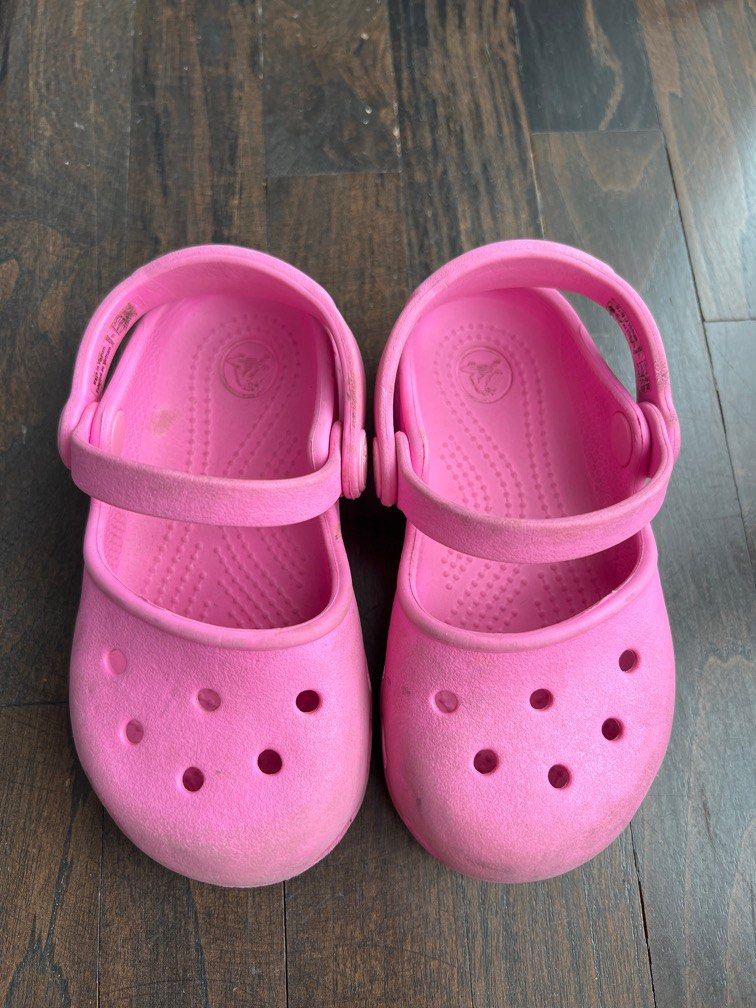 Baby crocs size 2 top