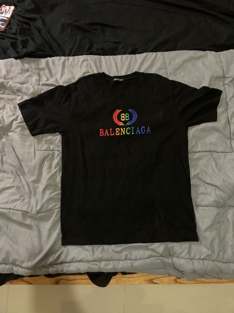 Balenciaga rainbow tee Fesyen Pria Pakaian Atasan di Carousell