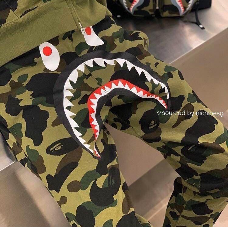 Shark 1st Camo track pants