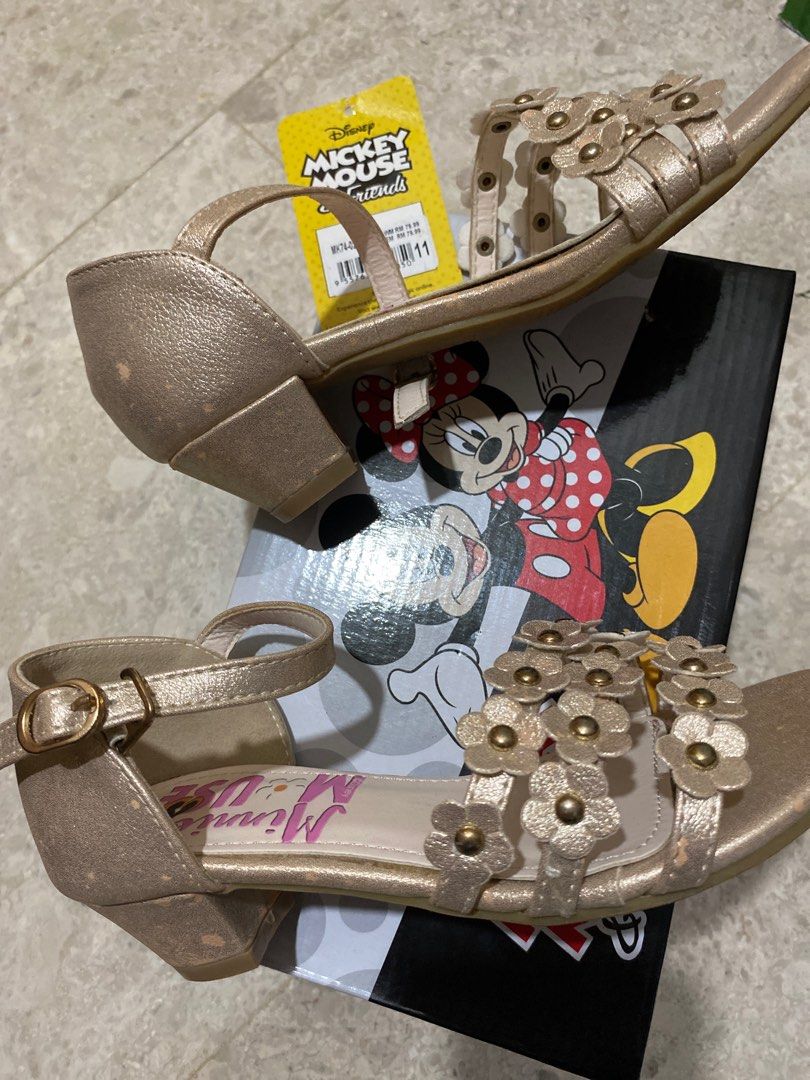 BNIB UGG sheepskin EUR30 31 girls snowshoes Anna Frozen slippers Disney sandals Cable EU34 ballet flats