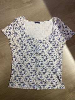 500+ affordable brandy melville zelly top For Sale