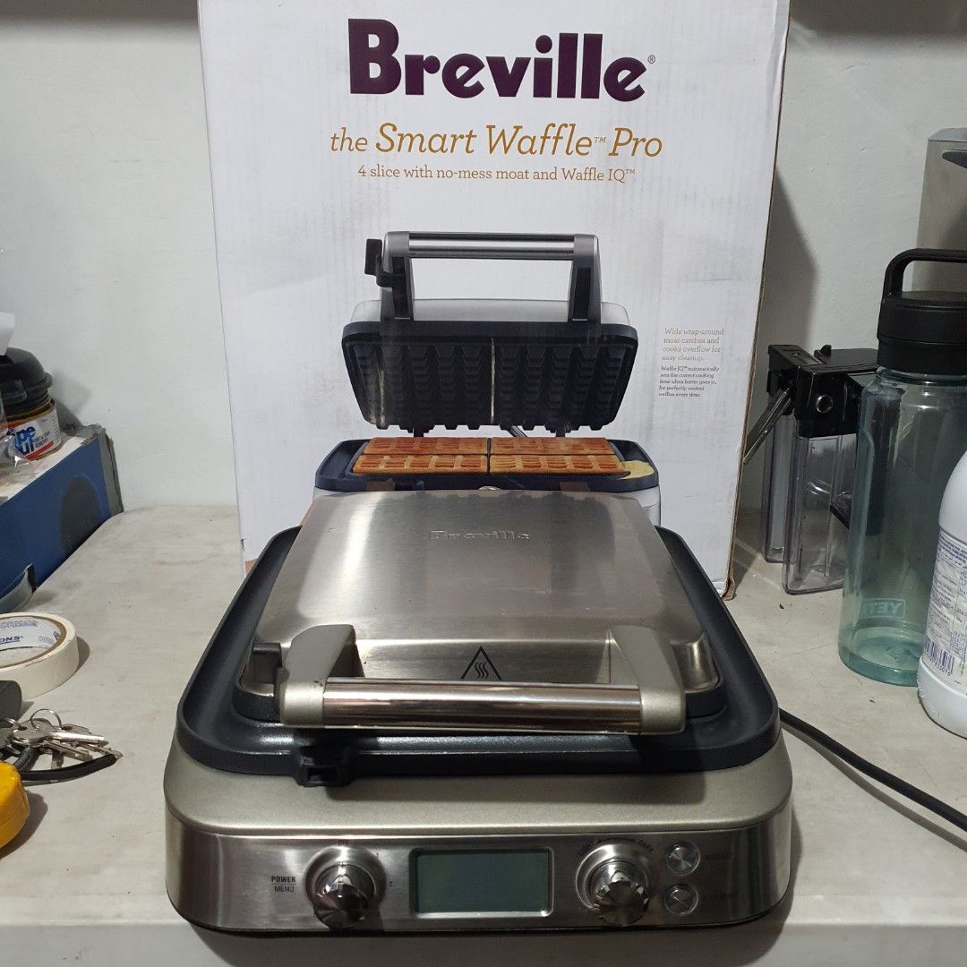 Breville Waffle Maker Pro 4 slice, TV & Home Appliances, Kitchen Appliances, Ovens & Toasters on