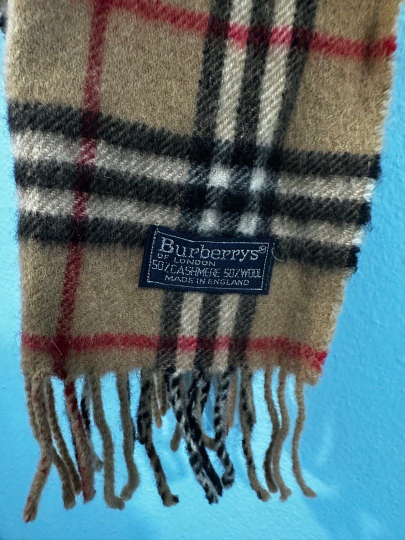Burberry 50 cashmere sales 50 wool scarf japan