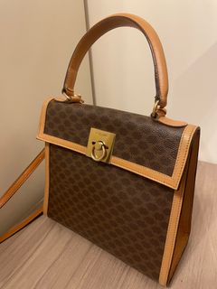（分類：）位於 。 由 versk 提交（商品編號 1278258034，圖片 1）。簡介： 。