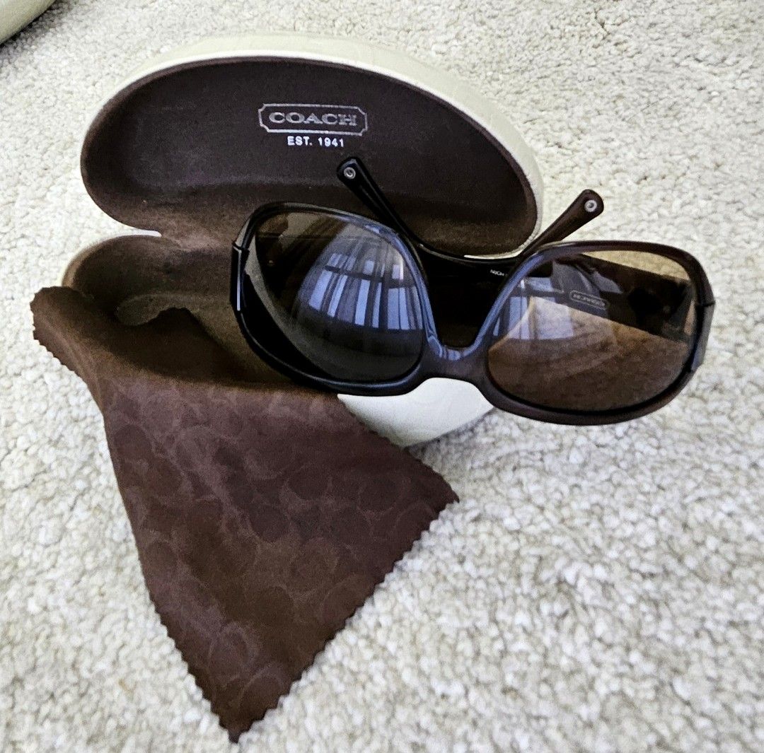 Pre loved Coach Amandine Sunglasses in Plum Horn