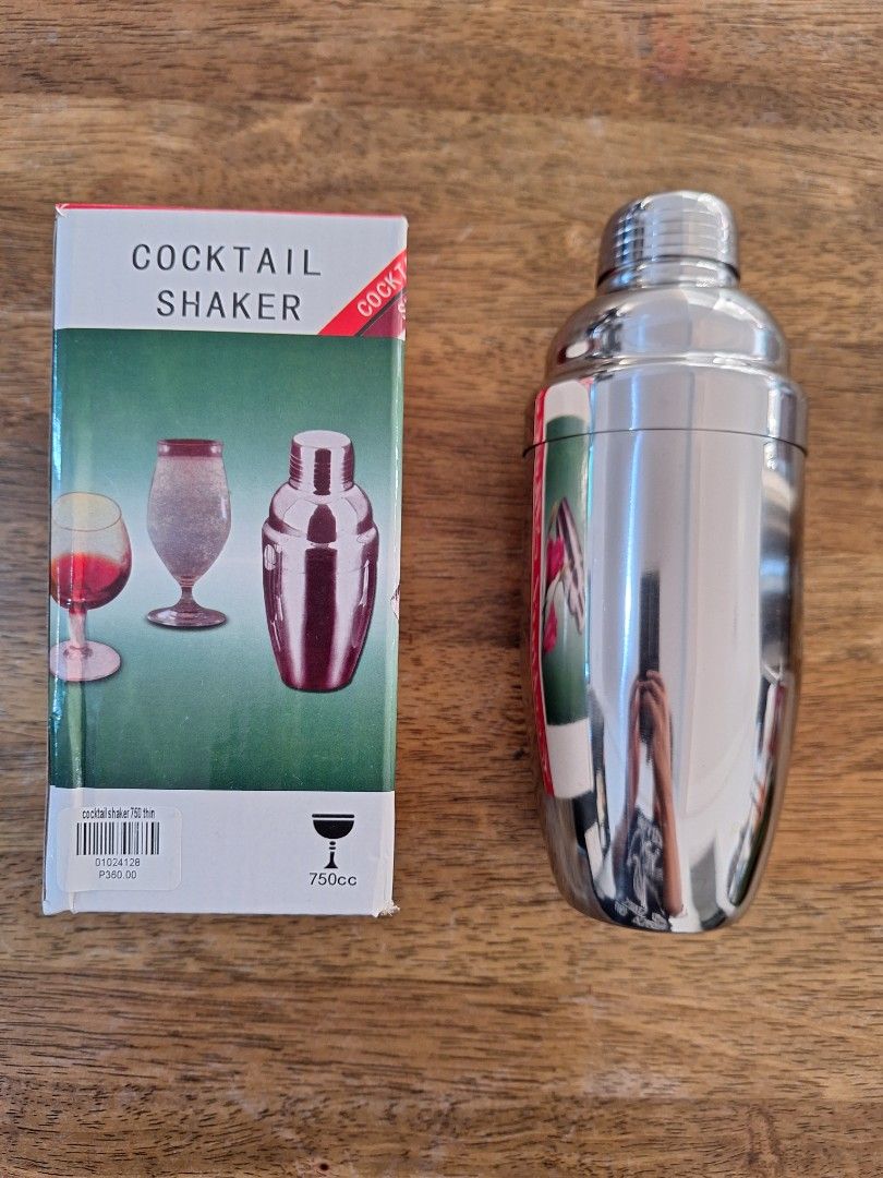 Cocktail Shaker 750ml (Category: Coffee Machines & Makers) located in Taguig. Submitted by raekshin (Listing ID 1278190296, Image 1). Description: *Cocktail shaker for Milktea and Coffee shop business *Brand new, never used.