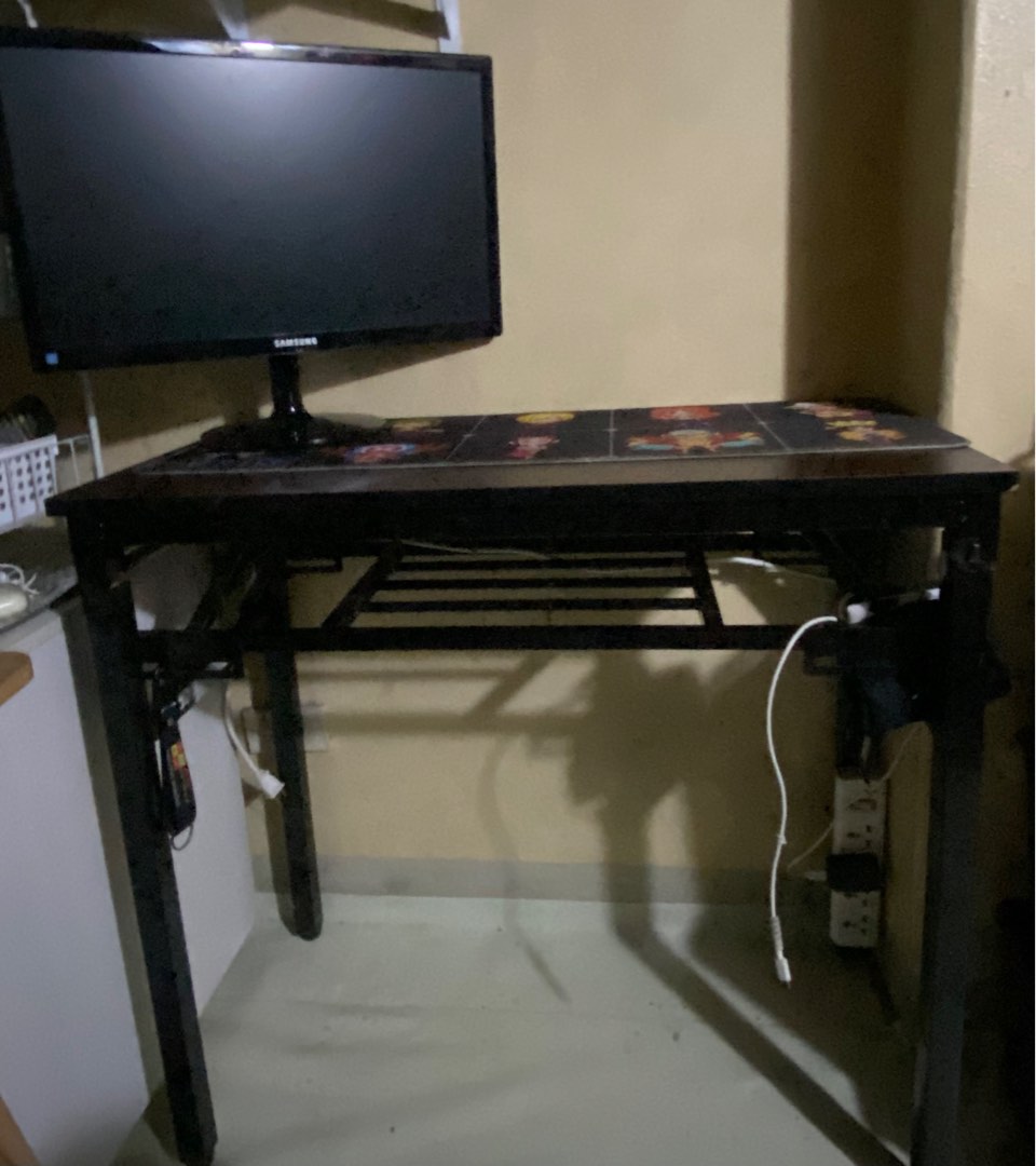 Olx old shop computer table