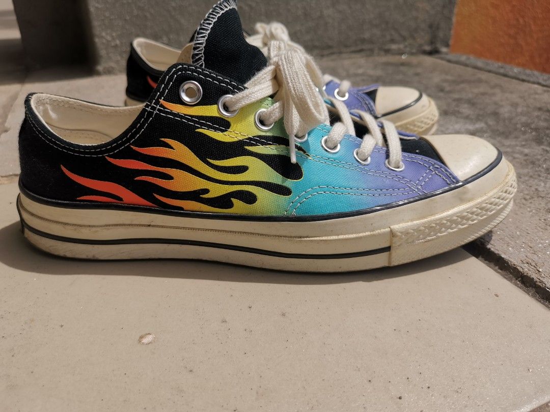 Converse clearance rainbow flame