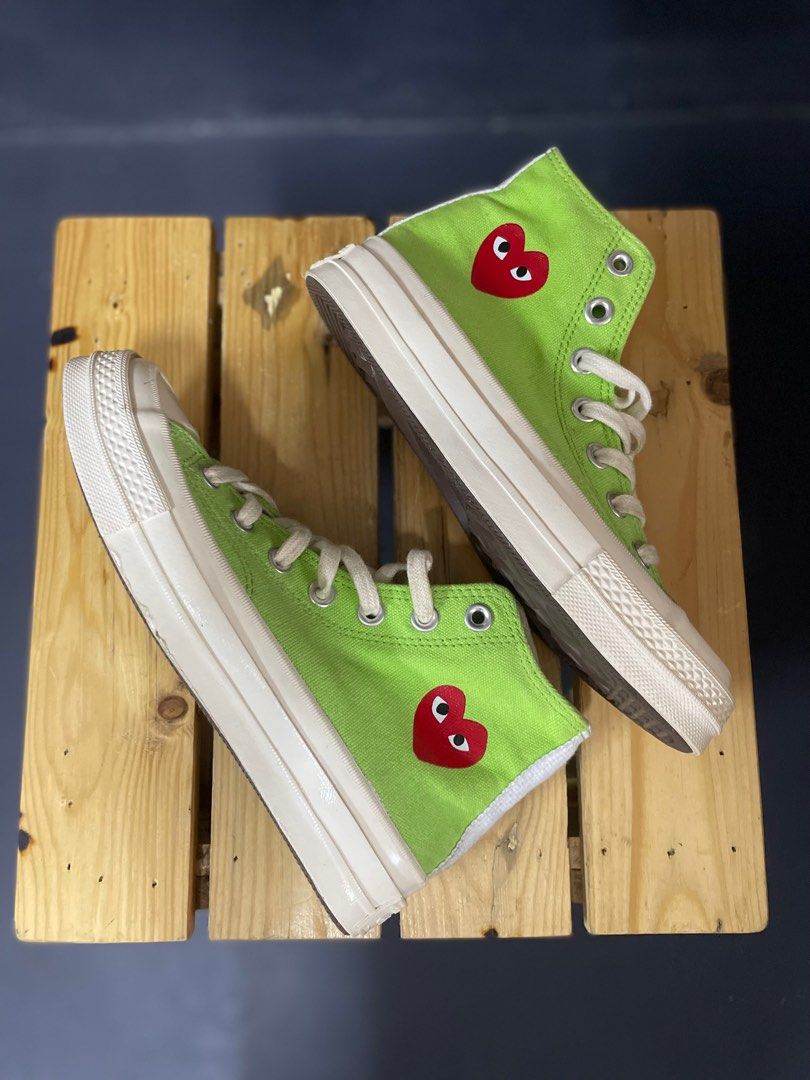 Bright shop green converse