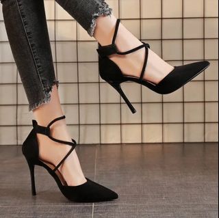 (Category: ) located in . Submitted by thewardrobearchives (Listing ID 1278143724, Image 1). Description: .