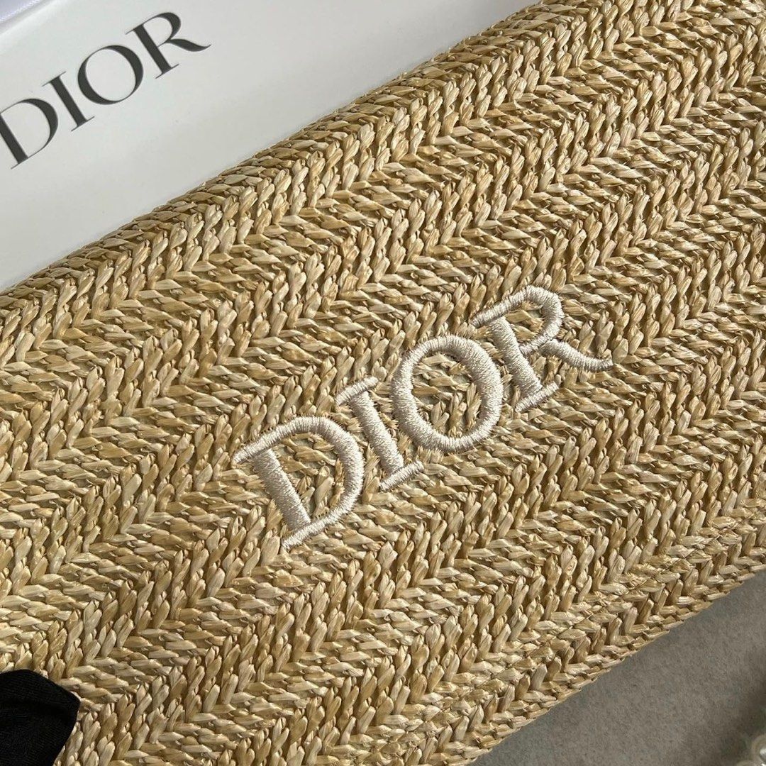 DIOR Beauty sling wallet (Category: Luxury Bags & Wallets) located in Rizal. Submitted by thetopspotfashionboutique (Listing ID 1278097376, Image 2). Description: - comes with original box - with original DIOR paper bag - authentic complimentary gift from DIOR Beauty - as seen on TV wearing by Ms. Chie Filomeno ♥️.
