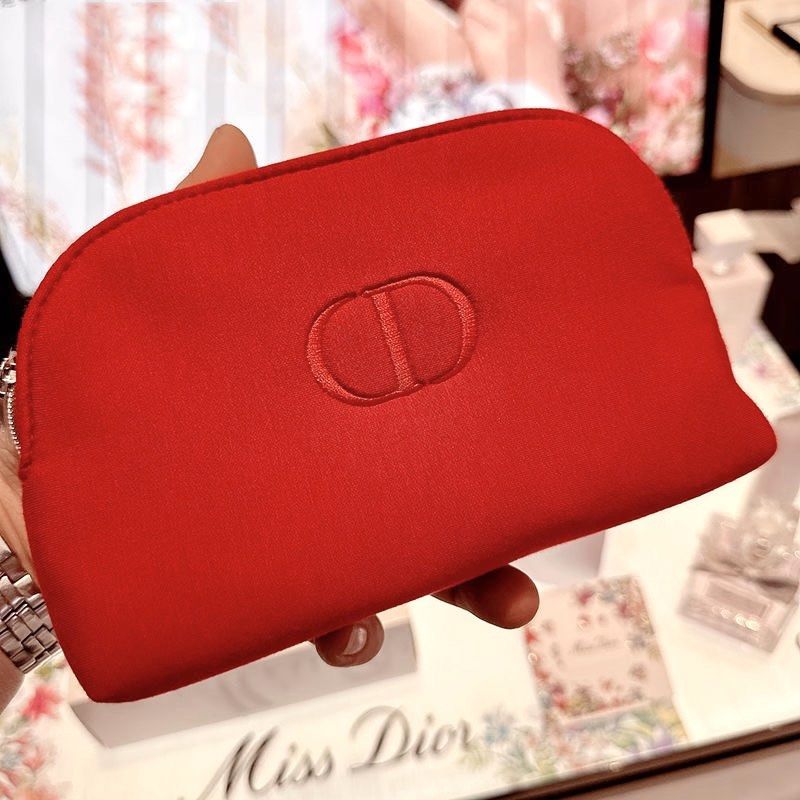 Dior Red/Pink pouch | Dior mini bag, Pink pouch, Dior bag