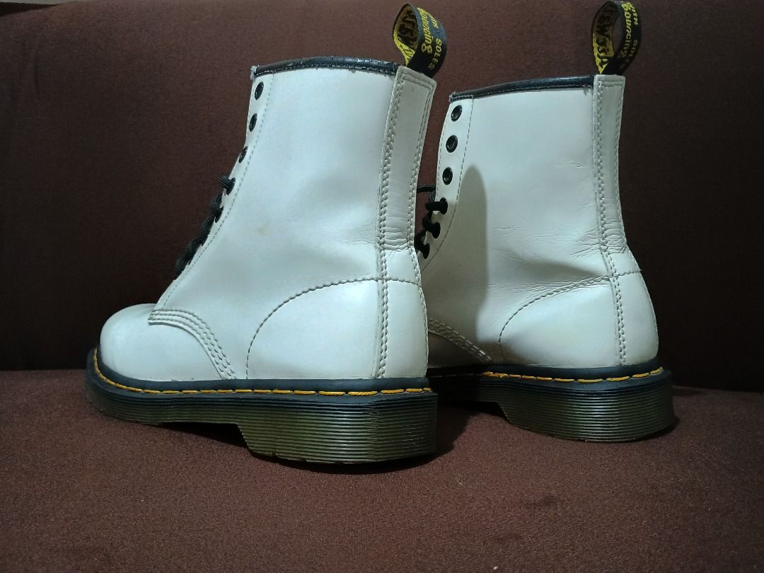 1460 dr martens white