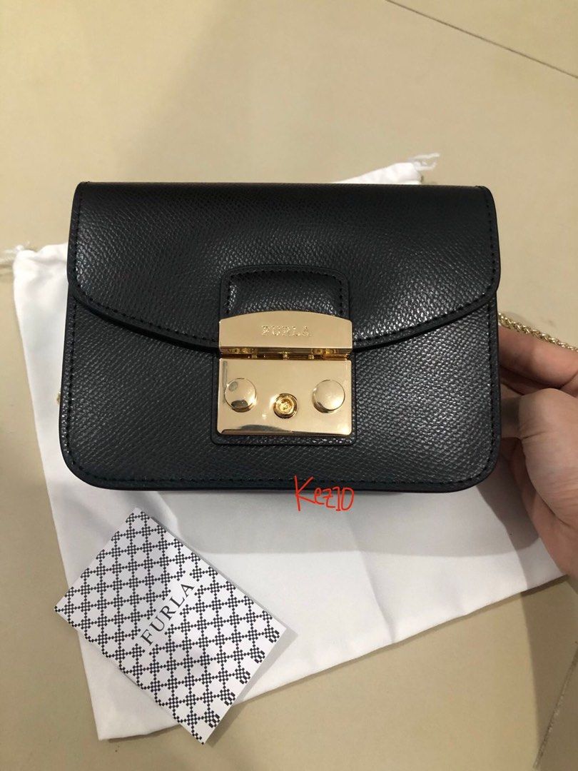Furla Mini Metropolis black original authentic Barang Mewah Tas Dompet di Carousell