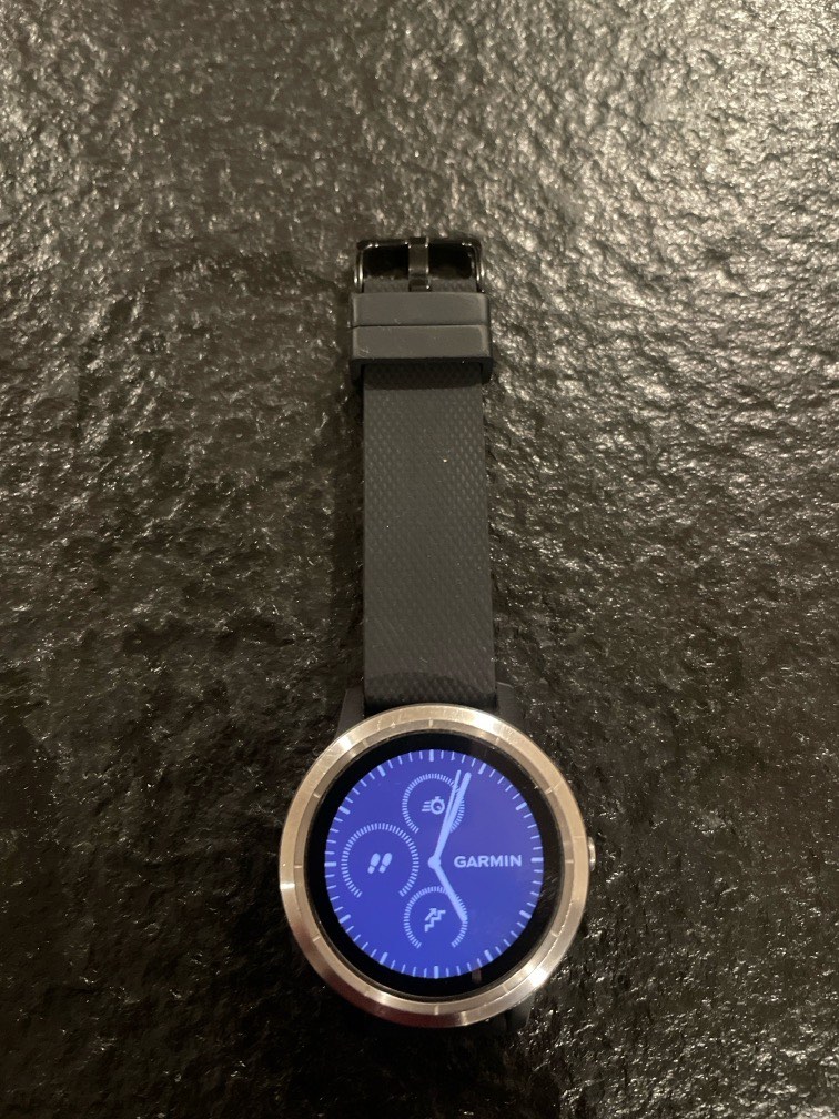 Garmin vivoactive 3 best sale vs samsung gear sport