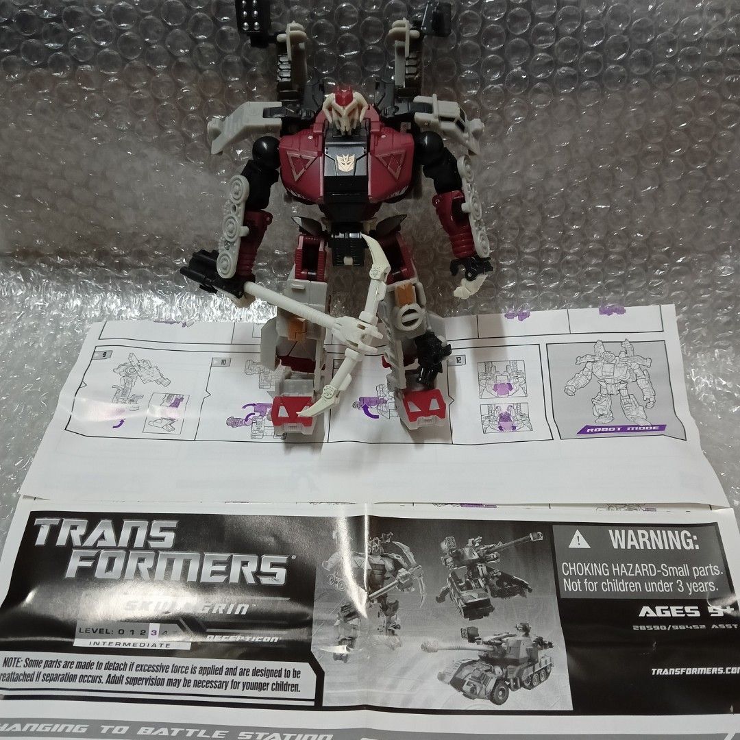 Hasbro Transformers Generations SkullGrin
