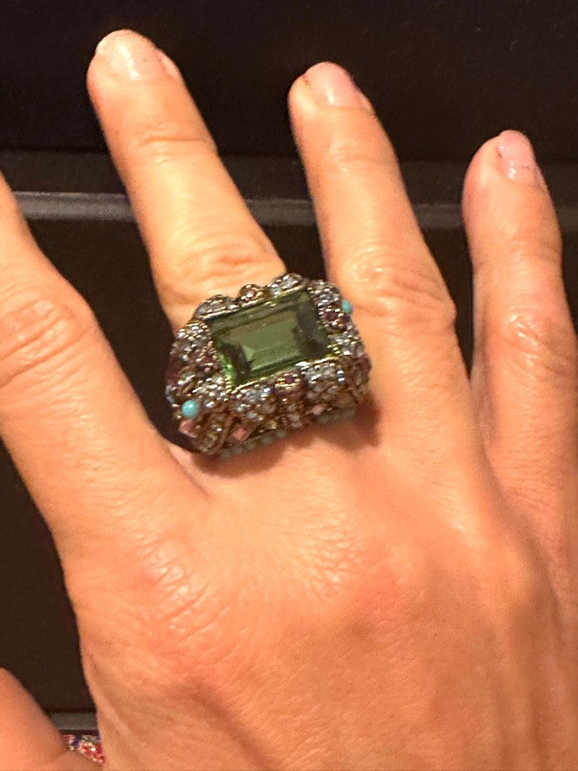 HEIDI DAUS Artistry Jewelry Swarovski Crystal Large EMERALD RING
