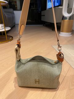 （分類：）位於 。 由 s1007777 提交（商品編號 1278185737，圖片 1）。簡介： 。