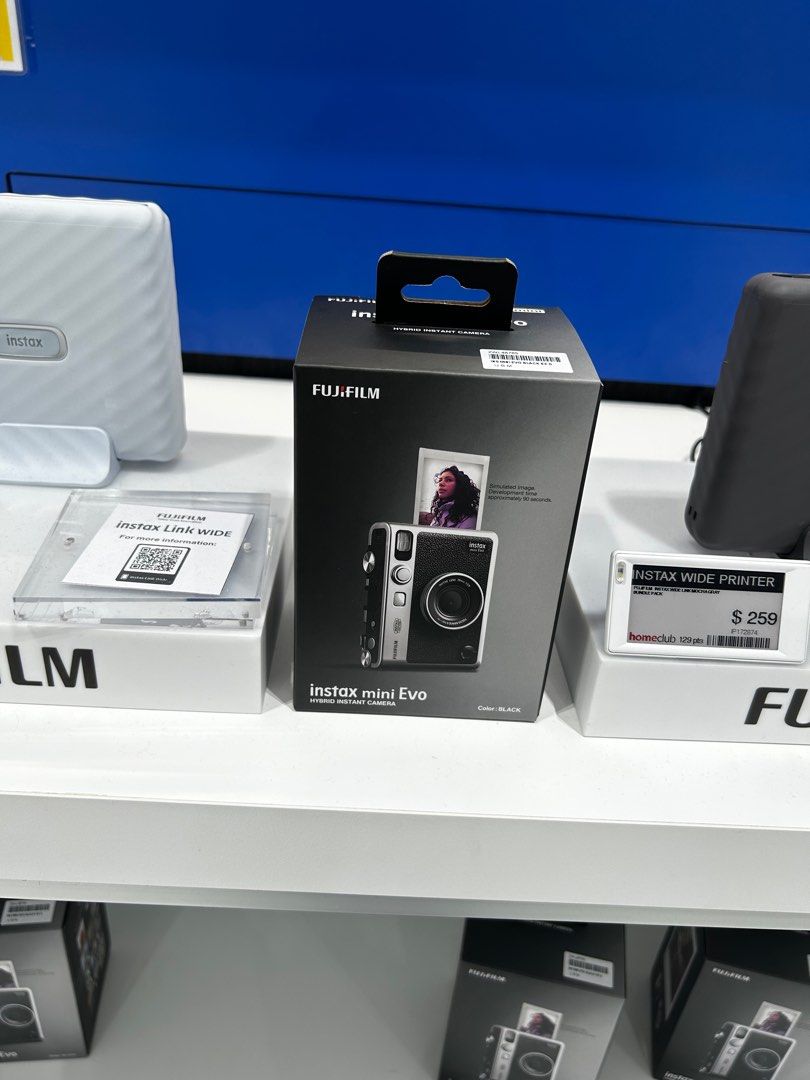 instax mini evo, Photography, Cameras on Carousell