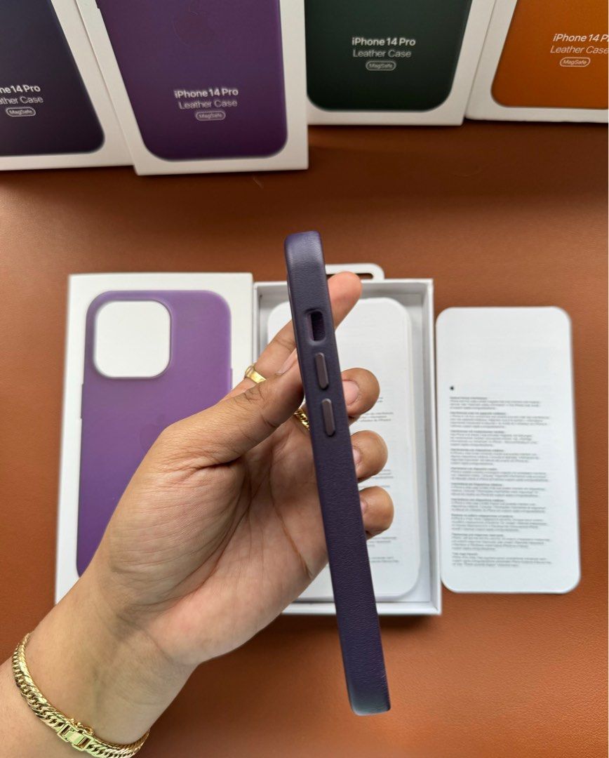 iPhone 14 Pro Magsafe Leather Case With Animation (Deep Violet) (Category: Cases & Sleeves) located in Quezon City. Submitted by danii_03 (Listing ID 1278185650, Image 3). Description: .