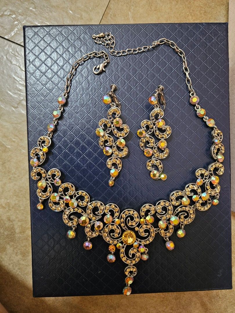 Jewellery set Women s Fashion Jewelry Organisers Necklaces on
