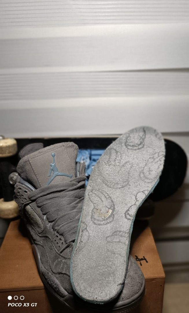 JORDAN 4 X KAWS SUEDE. EXCELLENT CONDITION. (Category: Sneakers) located in Malaybalay. Submitted by thriffing (Listing ID 1278261024, Image 3). Description: JORDAN 4 X KAWS SUEDE. EXCELLENT CONDITION. MINIMAL ISSUE INSIDE SIZE 8.5US MEN . 2000 + SF . MALAYBALAY BUKIDNON LOCATION. DM ..