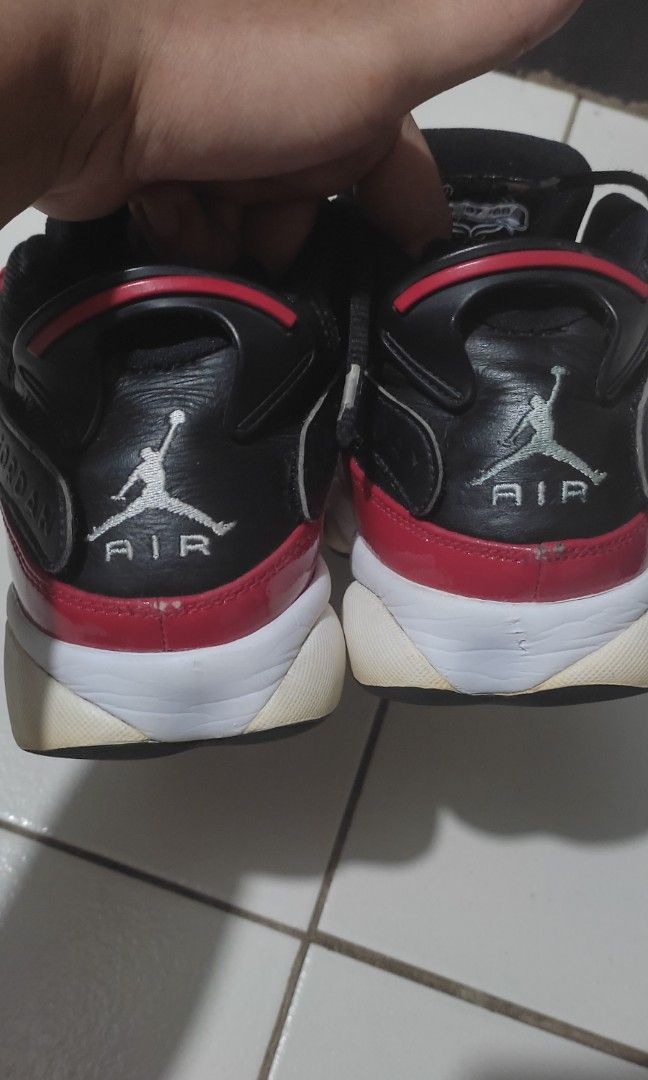 black and red 6 rings