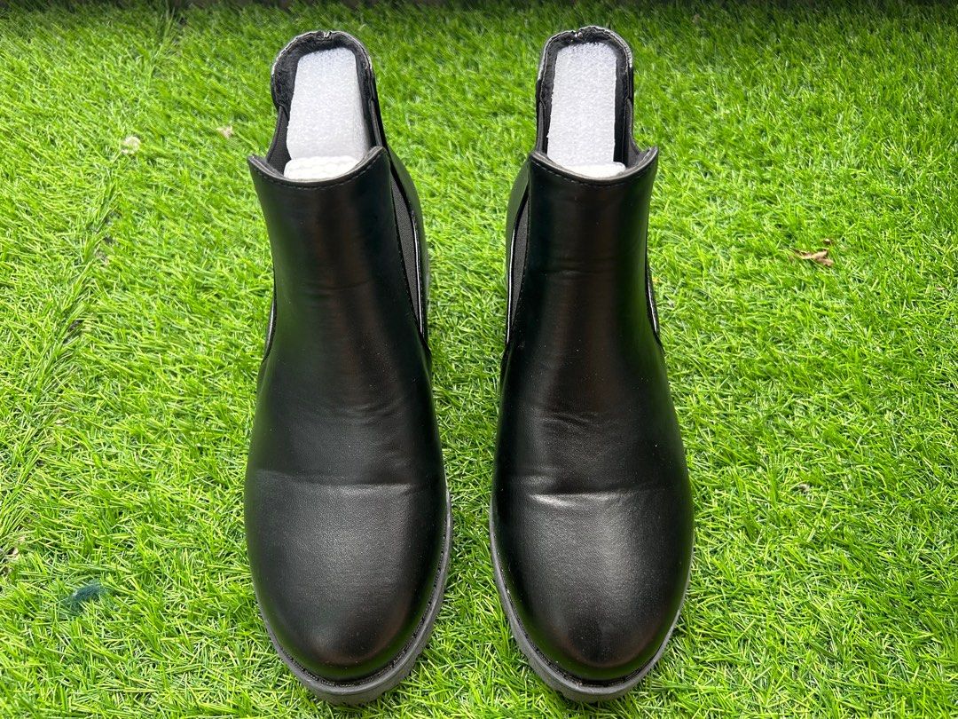 Chelsea best sale boots murah