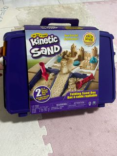 Kinetic Sand, Sandisfying Set with 2lbs of Sand and 10 Tools, Play Sand  Sensory Toys, for Kids Ages 3 and up