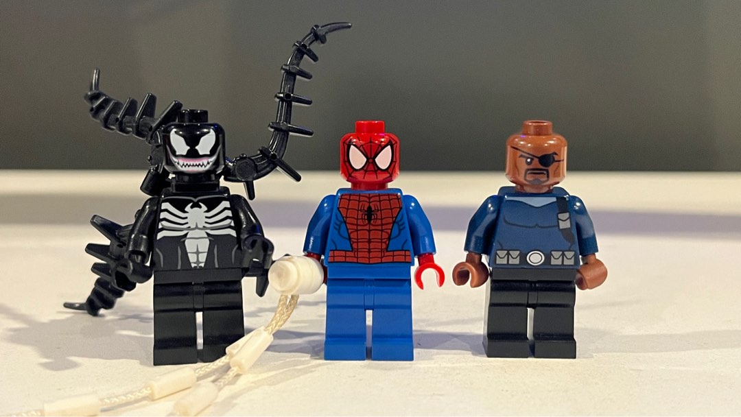Venom top 2099 lego