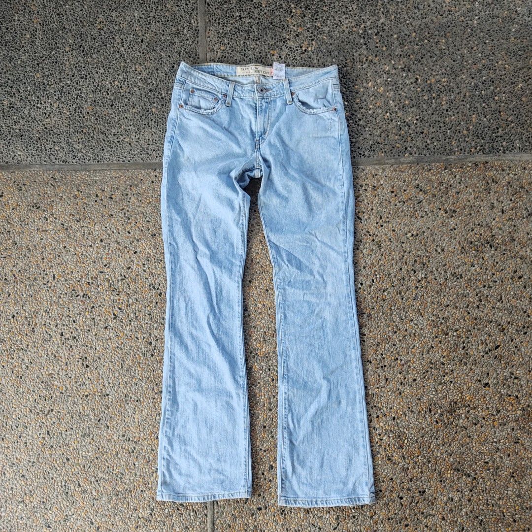 Levi s 518 SuperLow BootCut Wide Legged Pants