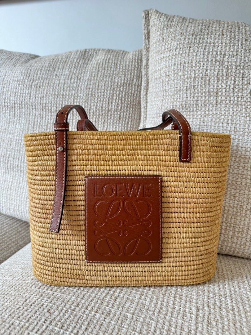 Loewe bucket sales square