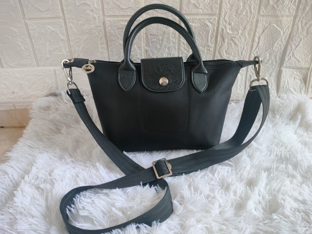 Longchamp black discount sling bag