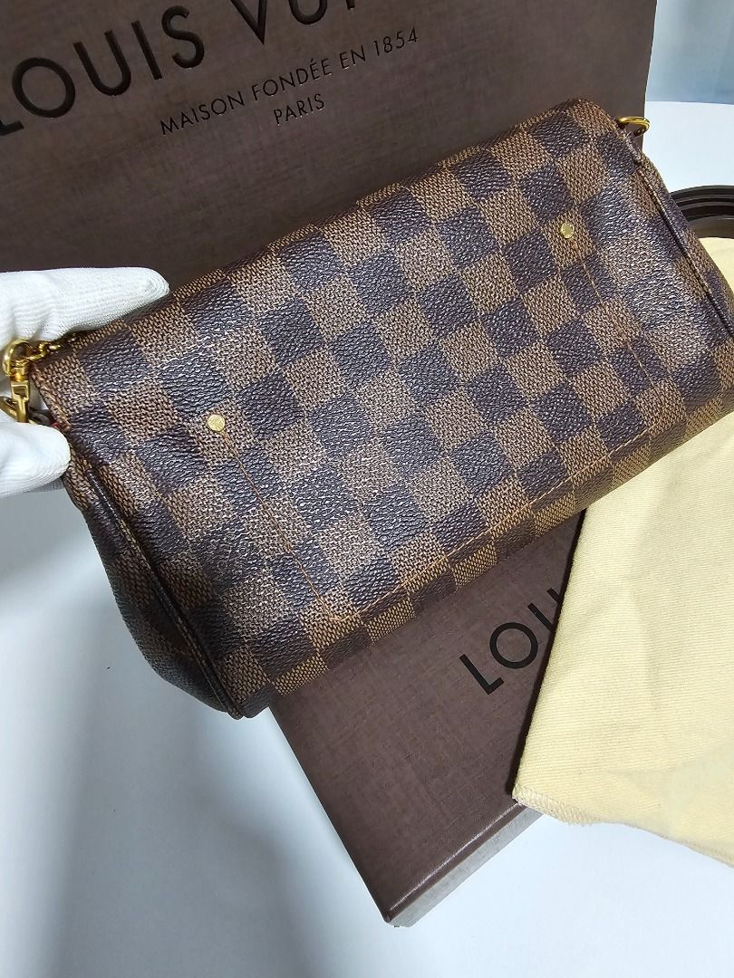 🧡Louis Vuitton DE Favorite PM 2WAY Bag (Category: Luxury Bags & Wallets) located in Las Pinas. Submitted by mybagsfromthepast (Listing ID 1278119491, Image 3). Description: 100% Original Louis Vuitton DE Favorite PM 2WAY Bag Very good preloved condition with minimal signs of wear such as scratches on front logo plate. Comes with original paper bag, box, dustbag, and copy of store receipt Measurements (Approx) Width:9.5in Height:6.5in Depth: 2in 