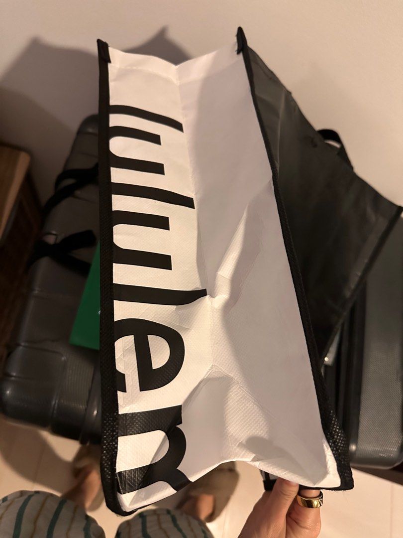Lululemon reusable shopping bag, Women's Fashion, Bags & Wallets
