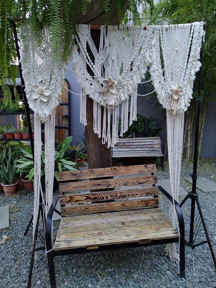 Macrame curtain back drop (Category: Wall Decor) located in San Pedro. Submitted by russelerufino (Listing ID 1278123523, Image 1). Description: Can be rented for 500.
