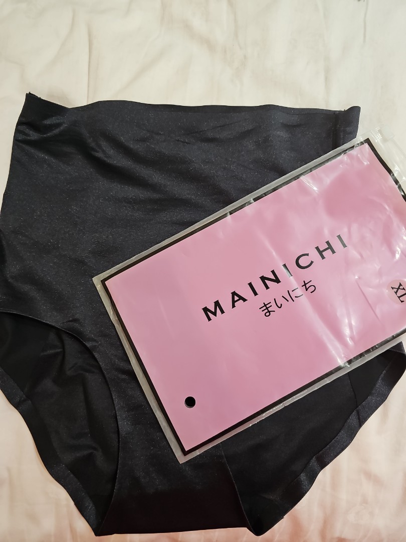 Brand New unworn Mainichi shapewear size M, Women's Fashion, New  Undergarments & Loungewear on Carousell