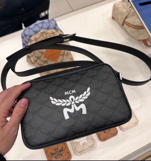 Mcm crossbody hot sale bag singapore