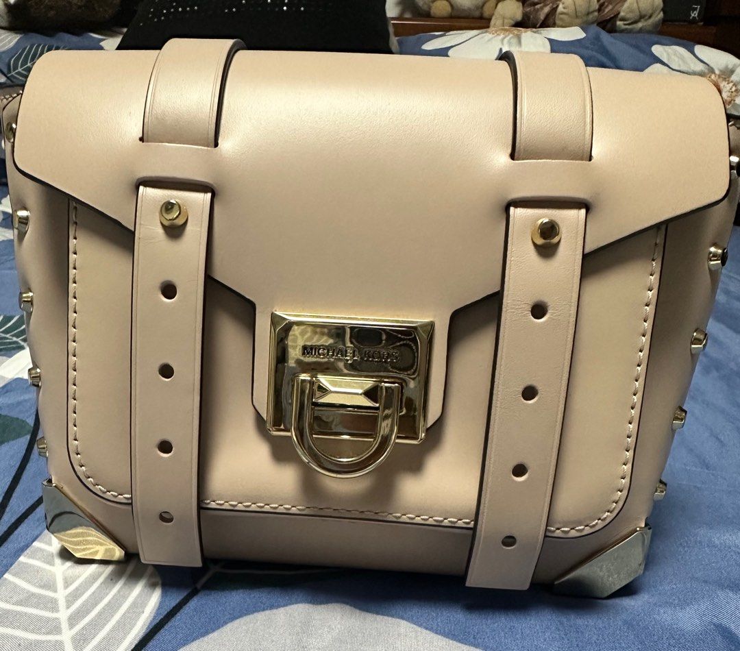 Manhattan medium logo and leather backpack discount