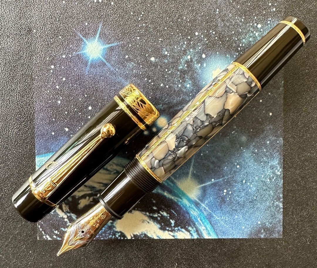 MONTBLANC FOUNTAIN PEN ALEXANDRE DUMAS FROM THE 1996 WRITERS